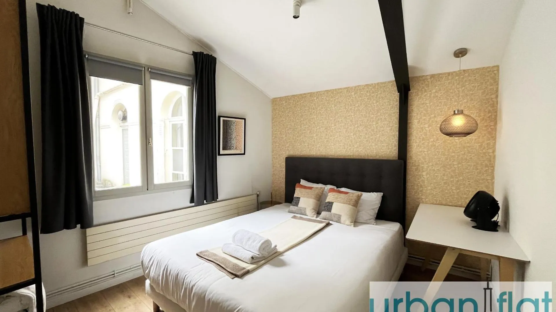 פריז Urban Flat 161 - Luxury 4 Bedrooms Apartment צרפת